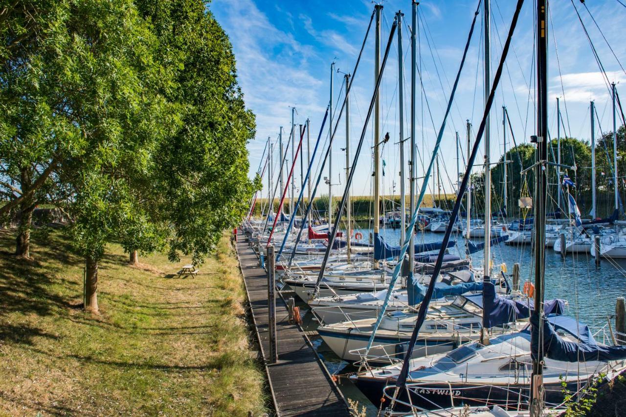 Hansa Watersport & Recreatie Wilhelminadorp Exterior foto